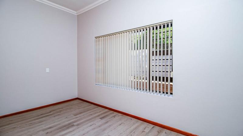 5 Bedroom Property for Sale in Jongensfontein Western Cape